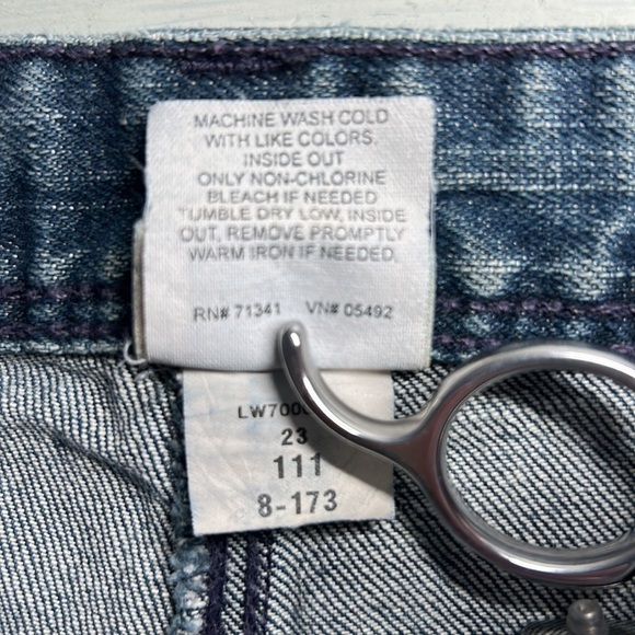 L.L.Bean Medium Wash Flare Jean 20R Runs Small - Picture 5 of 7